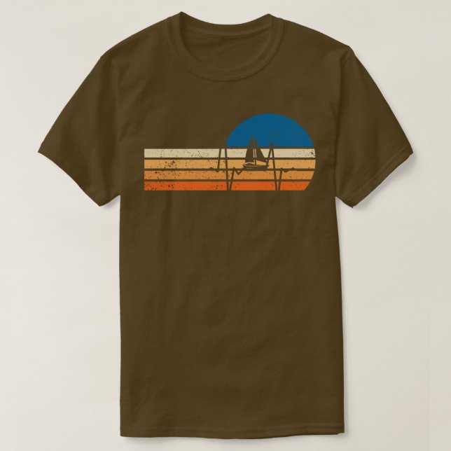 Sailing Retro Vintage T-Shirt (Design Front)