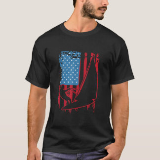 Sailing USA patriotic america flag vintage awesome T-Shirt