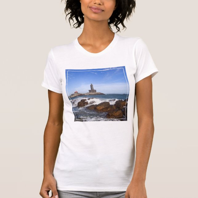 Saint Thiruvalluvar Statue | Tamil Nadu, India T-Shirt (Front)