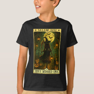 Salem 1692 Halloween Witch They Missed One Tarot C T-Shirt
