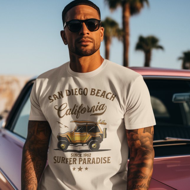San Diego California Surfer Paradise T-Shirt (Creator Uploaded)