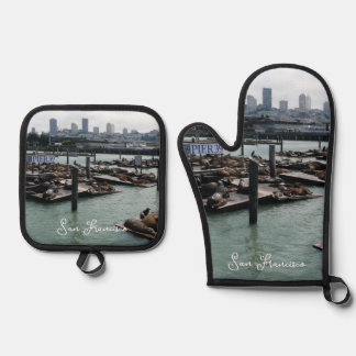 San Francisco and Pier 39 Sea Lions City Skyline Oven Mitt & Pot Holder Set