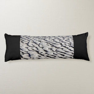 Sand pattern body cushion