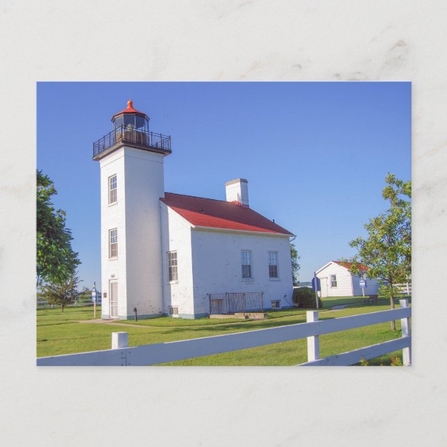 Sand Point Lighthouse, Escanaba, Michigan  Postcard (Front)