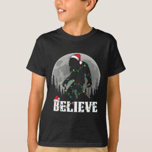 Santa Bigfoot Christmas Lights Funny Sasquatch Bel T-Shirt