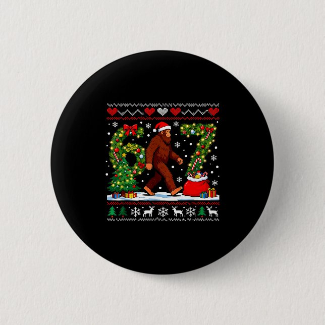 Santa Bigfoot Christmas Tree Funny Sasquatch 67  6 Cm Round Badge (Front)