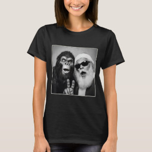 Santa Claus Selfie Bigfoot Christmas Funny Sasquat T-Shirt