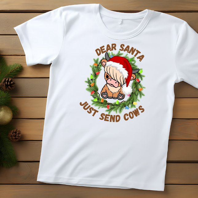 Santa Cute Highland Cow Christmas wreath T-Shirt (Creator Uploaded)