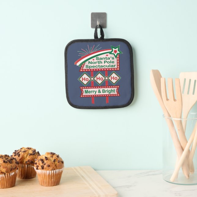 Santa’s Retro Marquee – Ho Ho Ho Merry & Bright Pot Holder (Insitu(Hanging))