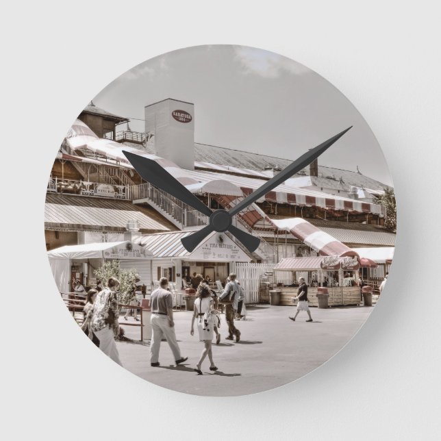 Saratoga 1864 round clock (Front)