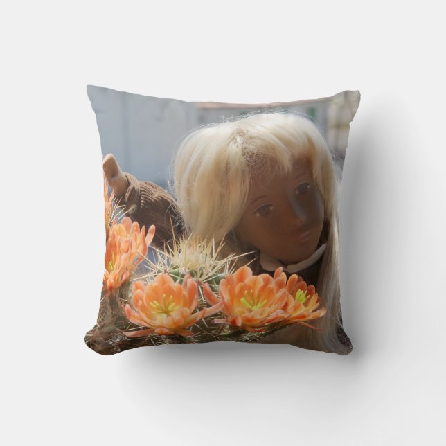 Sasha no navel Kissen Cushion (Front)