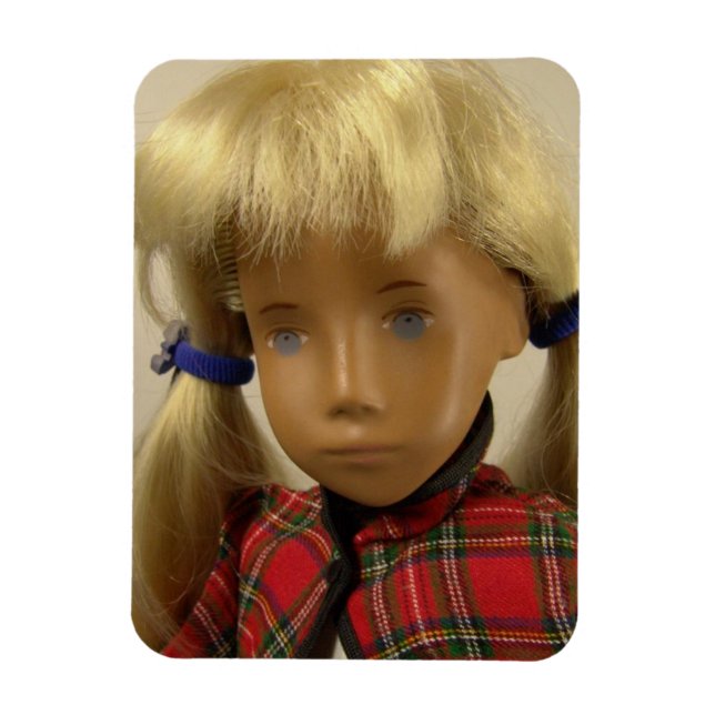 Sasha Puppe / Sasha Doll Premium Flexi Magnet (Vertical)