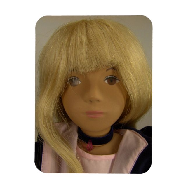 Sasha Puppe  / Sasha Doll Premium Flexi Magnet (Vertical)