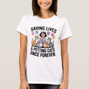 Saving Lives & Petting Cats – Funny Nurse Cat T-Shirt