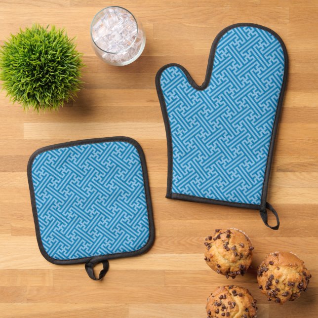 Sayagata pattern, Japanese, Blue and Baby Blue Oven Mitt & Pot Holder Set (Top Down)