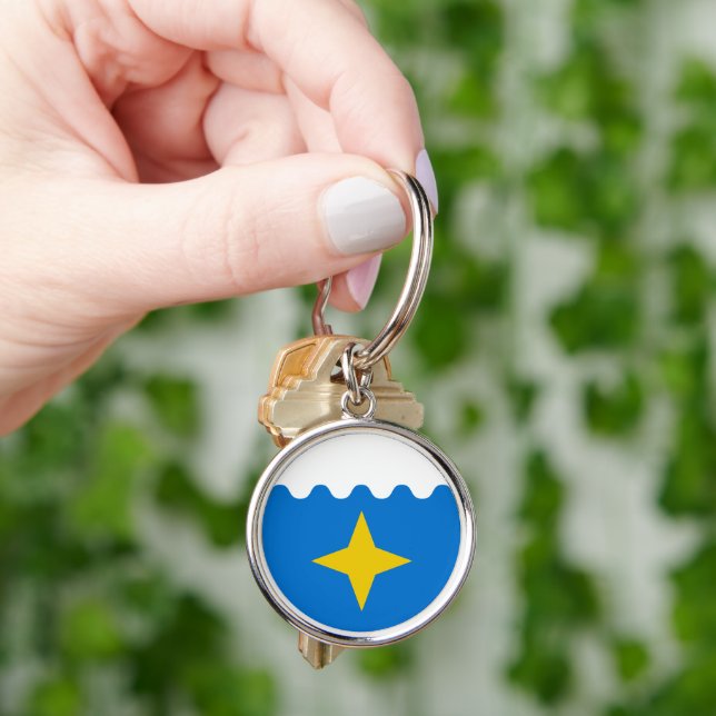 SCA White Waters Round, Small (1.44") Keychain (Hand)