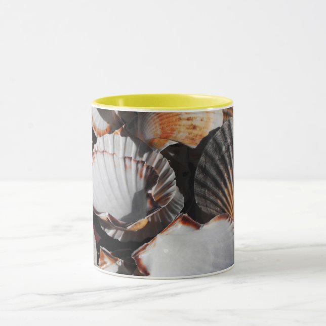 Scallop shells mug (Center)
