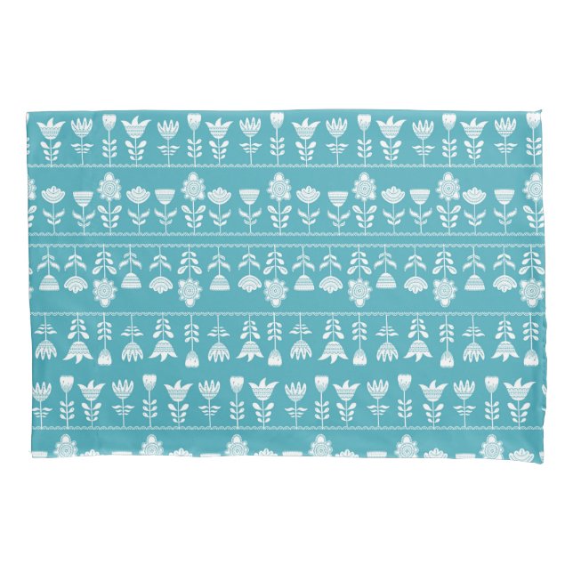Scandinavian blue with white flowers pillowcase (Front)