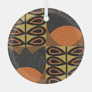 Scandinavian Design: Vintage Seamless Pattern Glass Tree Decoration