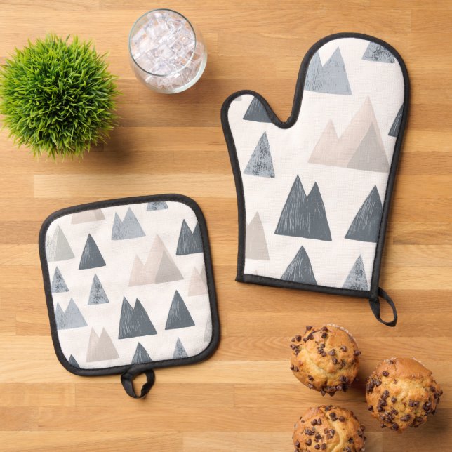 Scandinavian Mountain Peaks Oven Mitt & Pot Holder Set (Top Down)