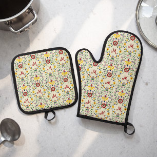 Scandinavian Rosemaling Monogram Pattern Nordic Oven Mitt & Pot Holder Set