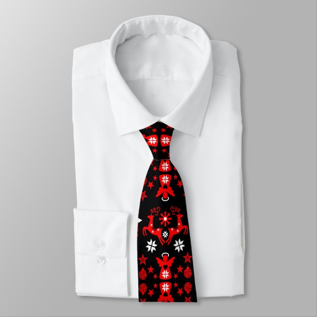 Scandinavian Seasonal Home Decor Tie (Tied)