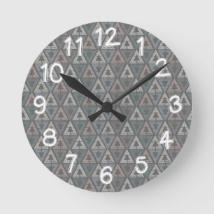 Scandinavian Triangles Round Clock