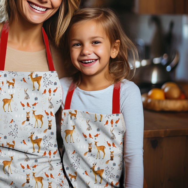 Scandinavian Woodland Animals Christmas Holiday Apron (Scandinavian Woodland Animals Christmas Holiday Apron)