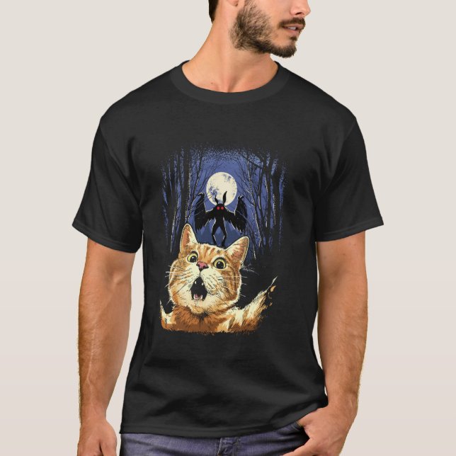 Scared Cat Selfie Cat With Mothman Monster Cryptid T-Shirt (Front)