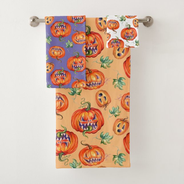 Scary and smiling Halloween pumpkin  Bath Towel Set (Insitu)