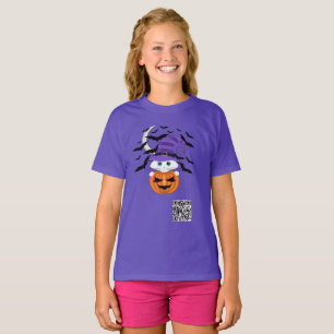 Scary Pumpkin with a White Kitty and Witches Hat   T-Shirt