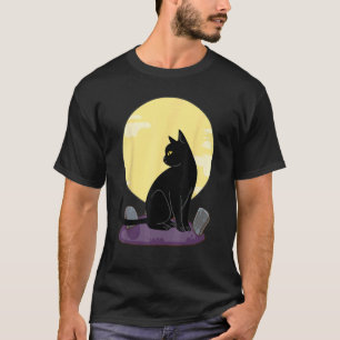 Scary Vintage Halloween Black Persian Cat Costume T-Shirt