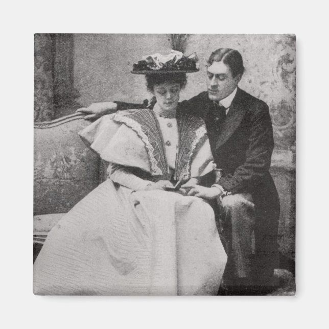 Scene from the performance of The Importance of Be Magnet (Front)