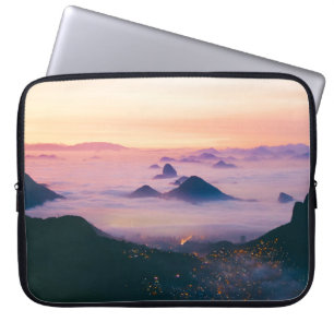 SCENERY OF BODY OF WATER LAPTOP SLEEVE