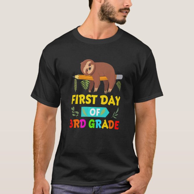 School Sloth First Day Of Third Grade Hello 3rd Gr T-Shirt (Front)
