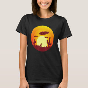 Sci Fi Alien Ufo  Sunset Western Desert T-Shirt