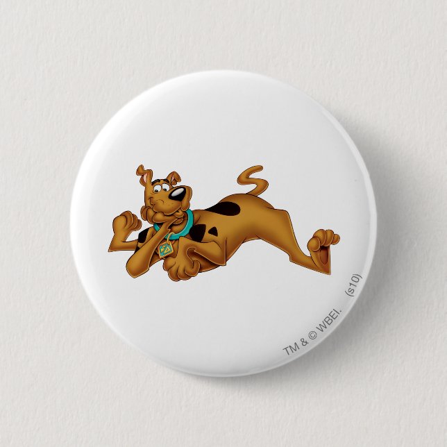 Scooby-Doo Lying Down 6 Cm Round Badge (Front)