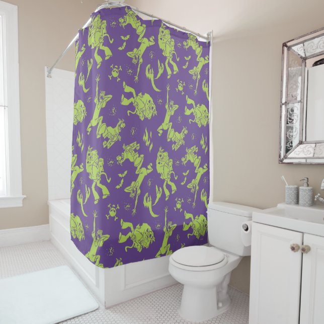 Scooby-Doo | Shaggy & Scooby Running Scared Shower Curtain (In Situ)