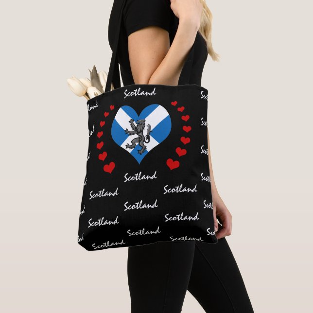 Scotland Flag & Heart Scottish Flag fashion /Lion Tote Bag (Close Up)