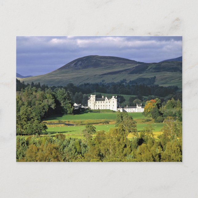 Scotland, Tayside, Blair Castle. In an emerald Postcard (Front)