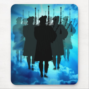 Scotlands pipers, sound the Saviours return Mouse Pad