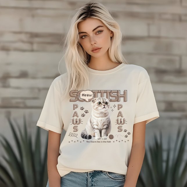 Scottish Fold Cat, Minimalist Cosy, Cat Parents T-Shirt (Creator Uploaded)