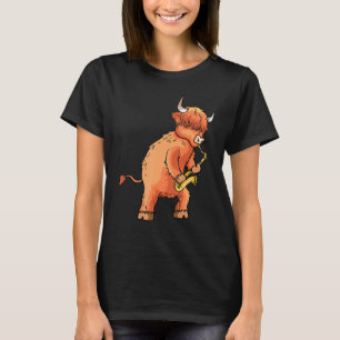 Scottish Highland Cow Cattle Playing Saxophone Mus T-Shirt