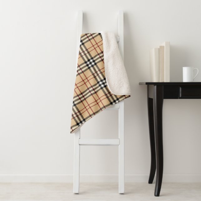 Scottish Tartan Pattern Sherpa Blanket (In Situ)