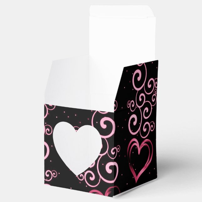 Scrolling Vine Hearts Heart Favour Box (Opened)