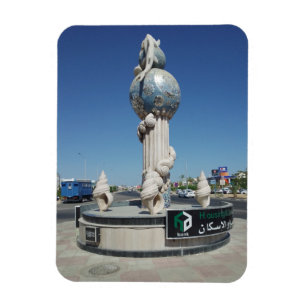 Sculpture to the marine inhabitants magnet