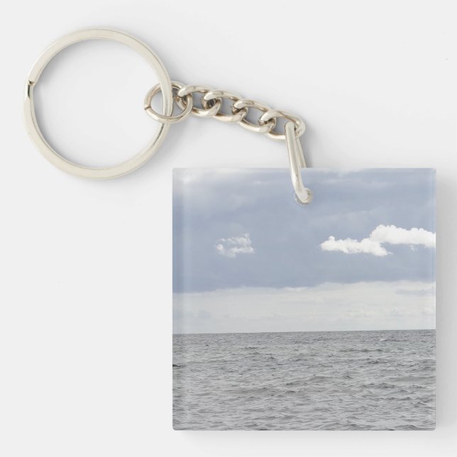 Sea and pretty clouds key ring (Front)