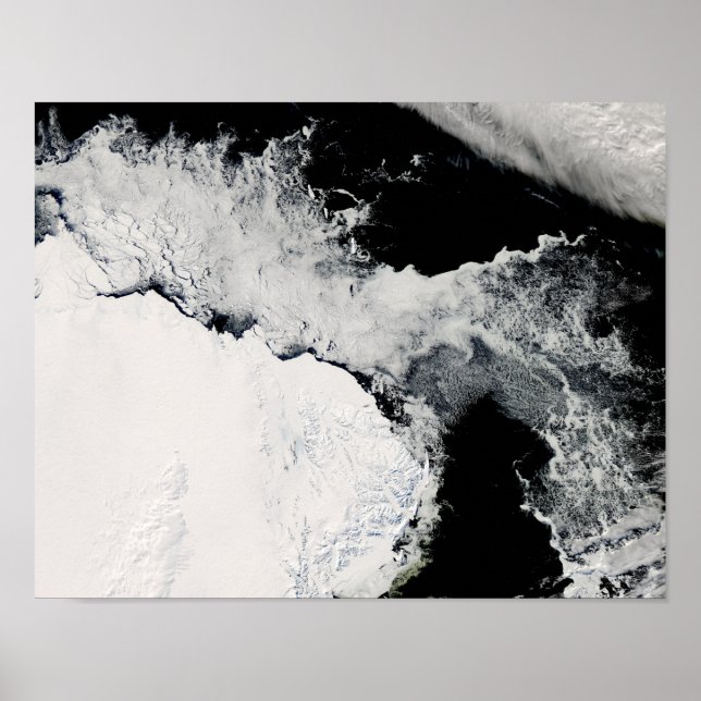 Sea ice in the Southern Ocean Poster (Front)