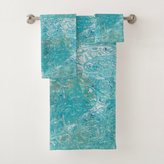 Sea Turtle Green  bathroom Towel Set (Insitu)