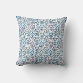 Sea Turtle Scallop Pattern Throw Pillow